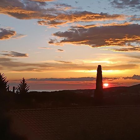 Bastide Provencale Vue Mer A 5 Min De La Plage Sanary-sur-Mer Exteriér fotografie